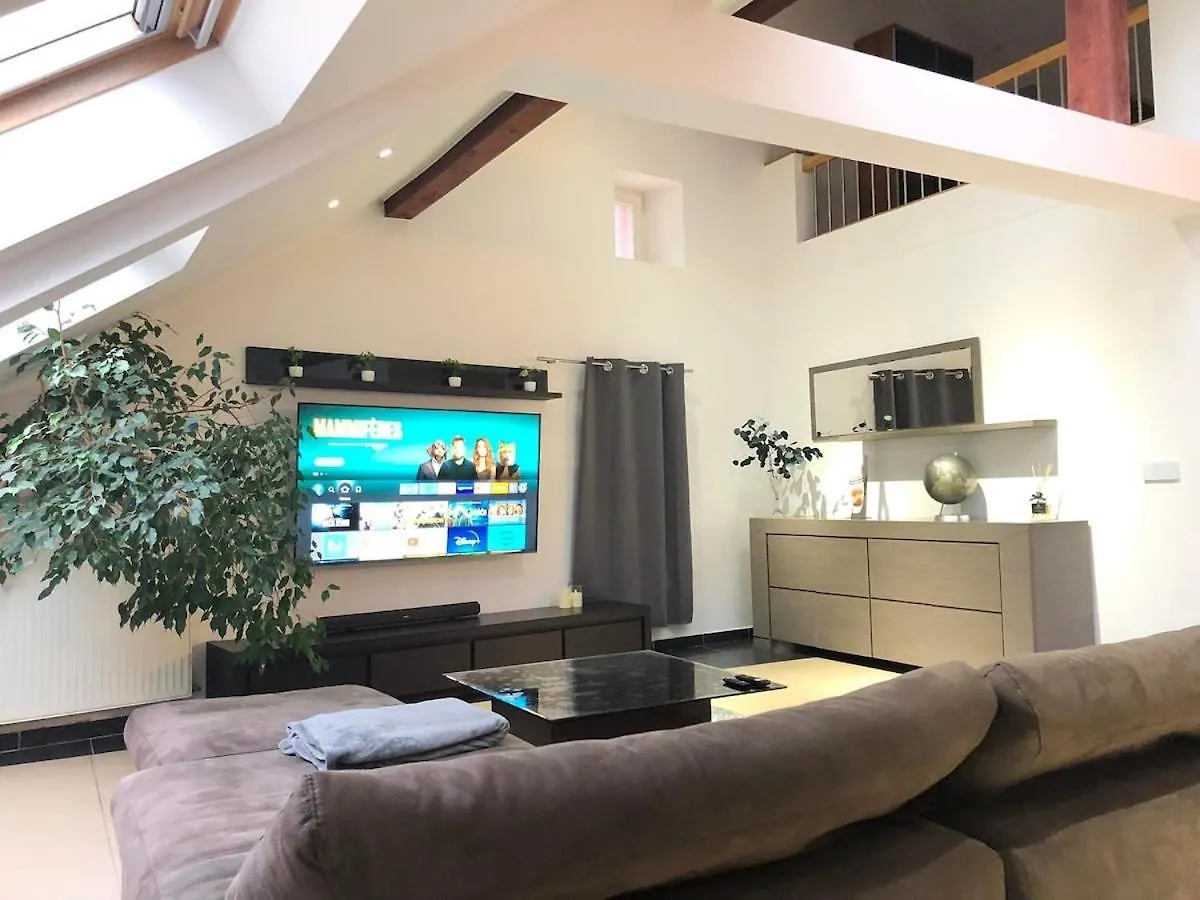 Cozy 120M Apartment With 3 Bedrooms And 1 Cinema Useldange 0*,