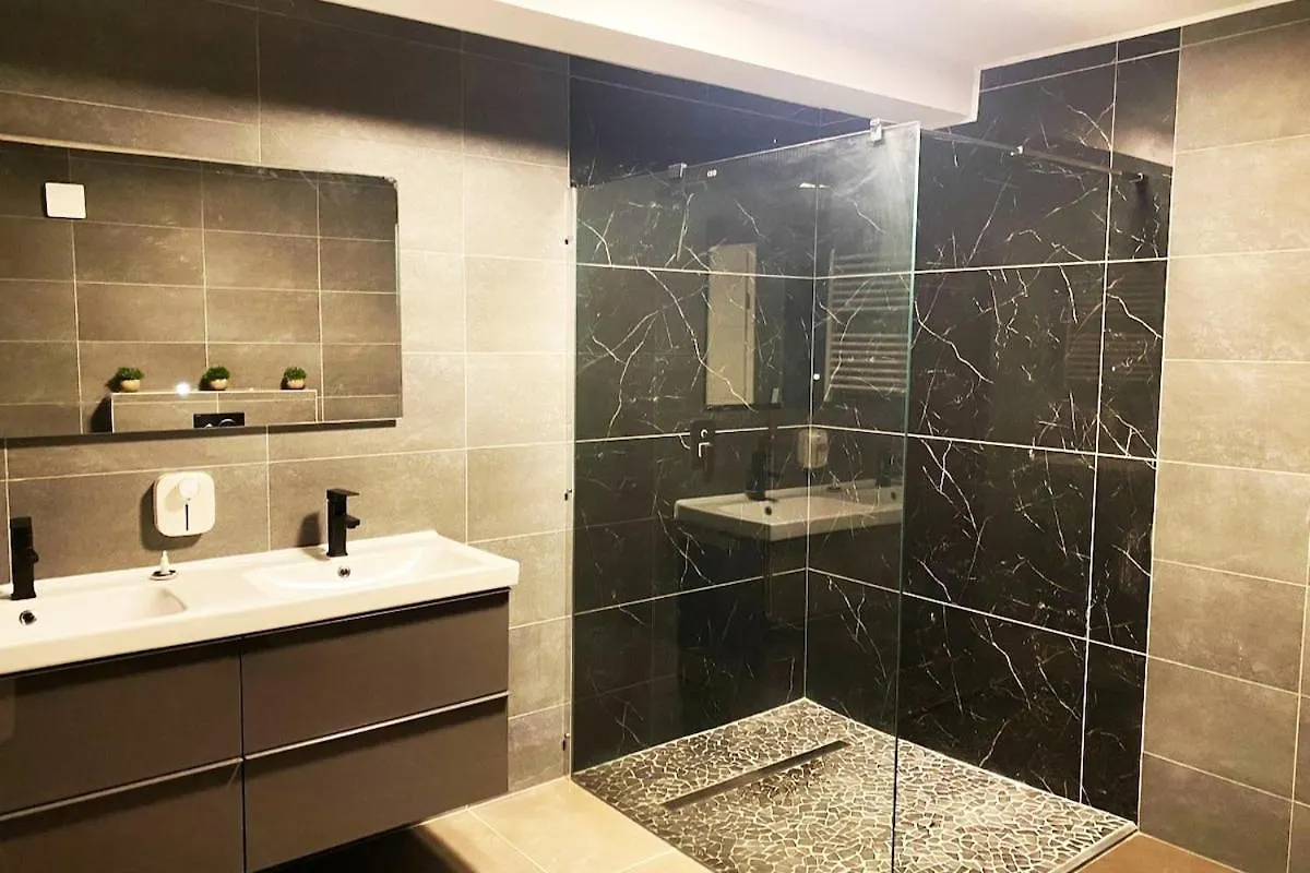 Cozy 120M Apartment With 3 Bedrooms And 1 Cinema Useldange 0*,  Luxembourg